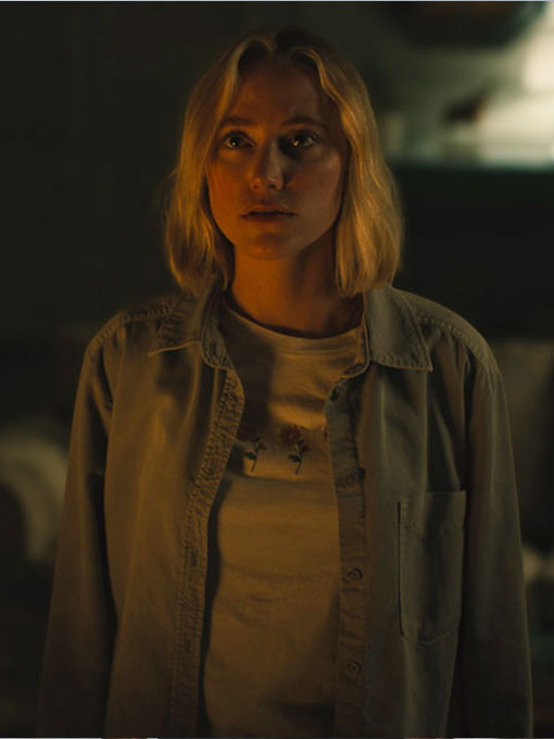 Watcher 2022 Maika Monroe Beige Jacket