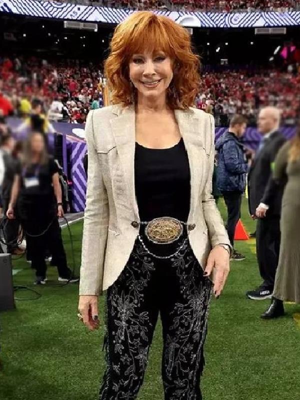 Super Bowl Reba McEntire Grey Blazer